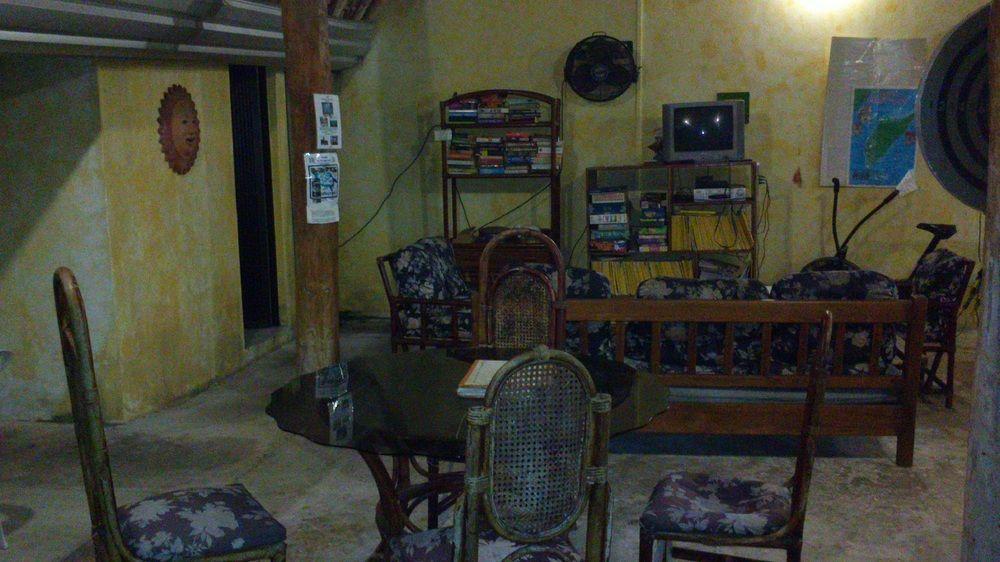 Amigos Hostel Cozumel Exteriör bild
