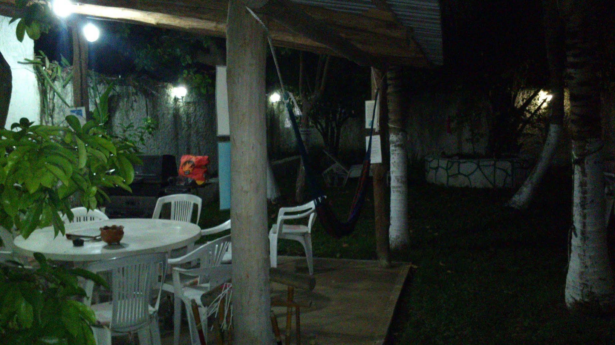 Amigos Hostel Cozumel Exteriör bild